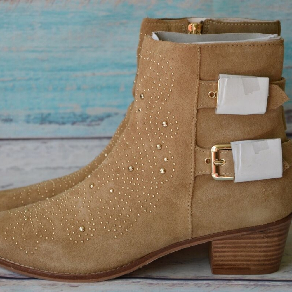 Rare Zara basics Size 37 Like New Leather Ankle Boots